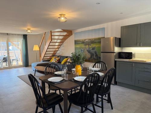 Facilities, Maison Bleue, Appartements Thann centre, proche vignoble, terrasse avec vue in Thann