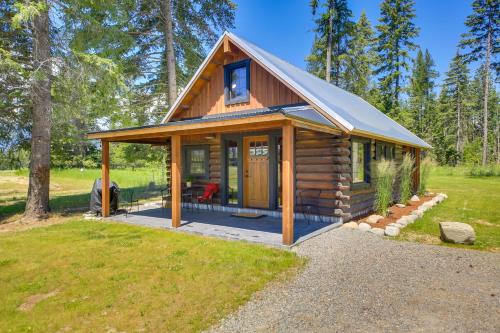 . Serene Kootenai Cabin - 3 Mi to Dtwn and River!