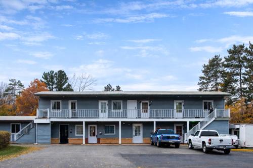 Economy Inn Cadillac MI by Hotel O in คาดิลแลค (MI)