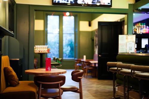 West End Hostel - image 9