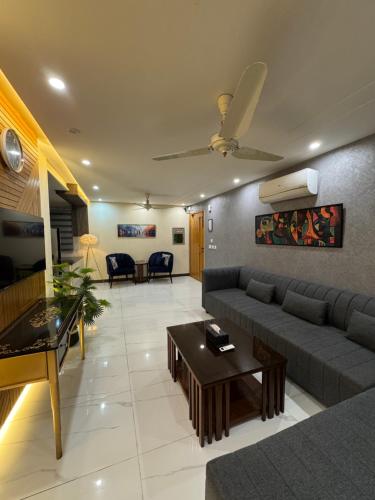 Lux Haven Stays 2 Bedroom Luxury Apartment - image 9
