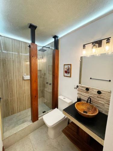 Private Room With Jacuzzi, Pool, and Sauna. in Sanluka Toliman