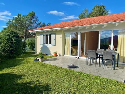 Ferienhaus mit Bergblick & sonniger Terrasse im Feriendorf Reichenbach - G26b in Nesselwang, Deutschland
