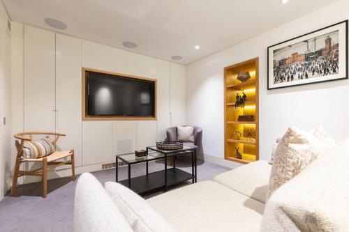 Hanway Street by onefinestay - image 4
