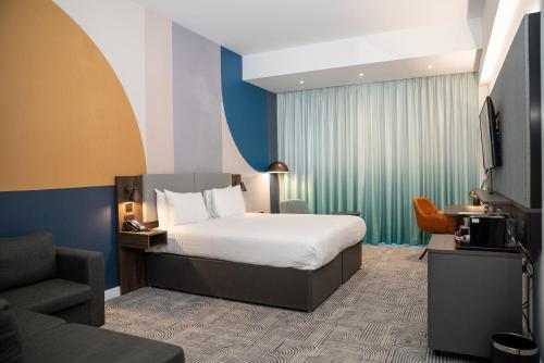 room detail thumbnail 1