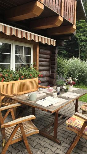شرفة/ تراس, Srub pod Tetřevím vrchem (Srub pod Tetrevim vrchem) in Dolni Dvur