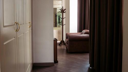 Miraflores Colon Hotel - image 2