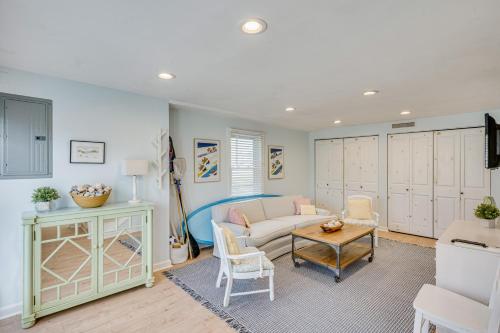 Beachfront Florida Getaway with Furnished Deck! in Fernandina Beach, USA