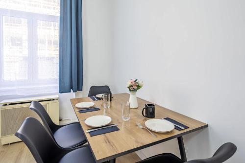 Spacious - Cozy - Central - image 3