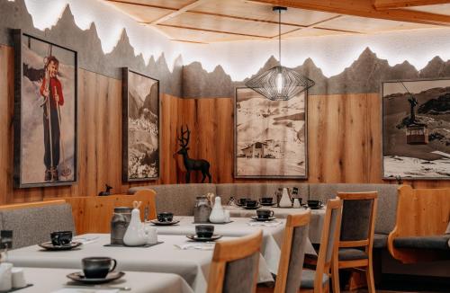 Hotel Garni Alpenhof – Ischgl, MO