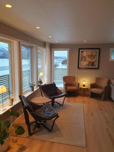Villa Balsfjord Fjord & Mountain view in Nordkjosbotn