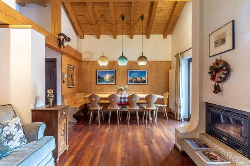 Bar/lounge, Penthouse Center Madonna di Campiglio VN in Palu