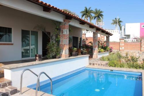 Private Heated Pool - Lake View House - Golf Club in San Nicolás De Ibarra