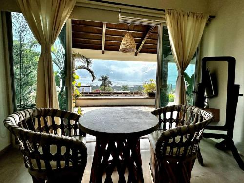 Private Heated Pool - Lake View House - Golf Club in San Nicolás De Ibarra