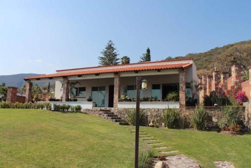 Private Heated Pool - Lake View House - Golf Club in San Nicolás De Ibarra