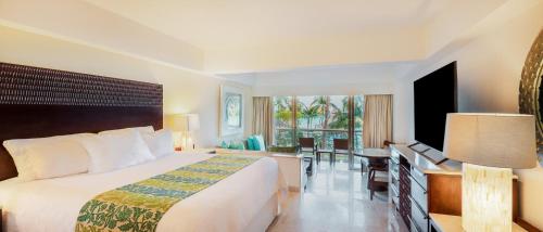 Grand Fiesta Americana Coral Beach Cancun