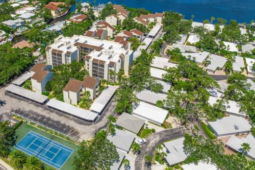 Bay Oaks C 2nd Floor in Siesta Key, USA
