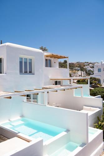 Exterior view, Porto Mykonos Hotel in Mykonos
