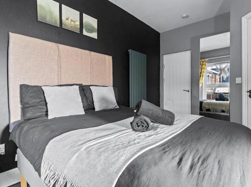 Glorious 2 - bed Flat with Free Parking, Birmingham