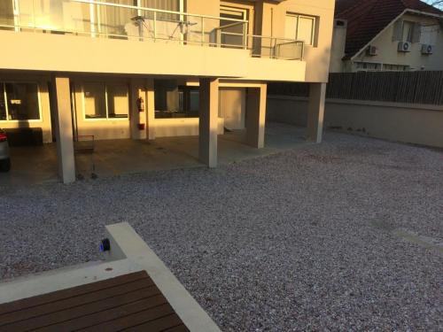 Apartamento con jacuzzi y parrillero exclusivos - image 3