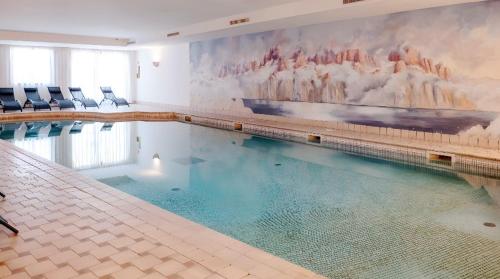 Peldbaseins, Grifone Dolomiti Resort in Livinallongo