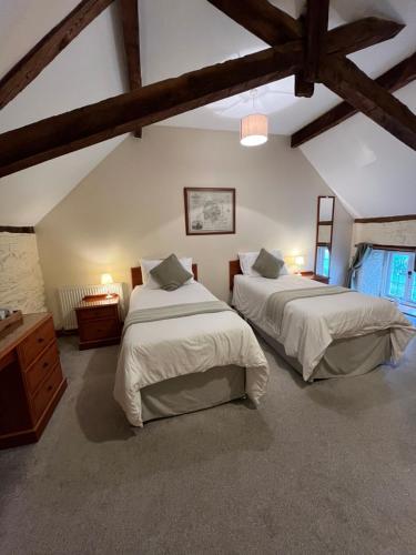 The Bateman Arms AKA The Coach house Inn in Erdislanda