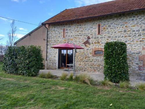 Gîte Authentique avec Accès au Canal et Intimité Préservée - FR-1-489-609 (Gite Authentique avec Acces au Canal et Intimite Preservee - FR-1-489-609) in Ganē Surluāra