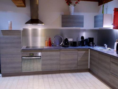 Gîte Authentique avec Accès au Canal et Intimité Préservée - FR-1-489-609 (Gite Authentique avec Acces au Canal et Intimite Preservee - FR-1-489-609) in Ganē Surluāra