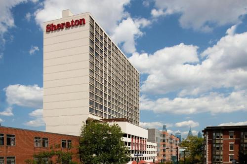 Sheraton Philadelphia University City Hotel - image 2
