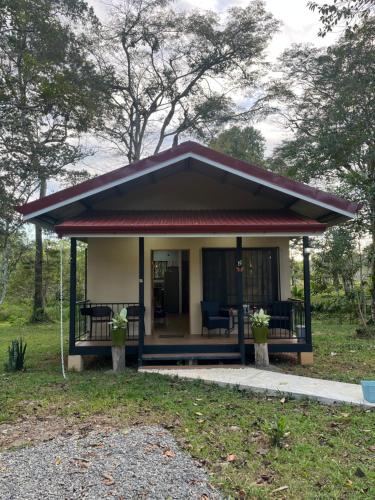 Cabañas y Senderos El Triunfo (Cabanas y Senderos El Triunfo) in 卡尼奧內格羅