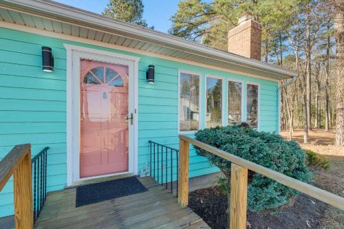 Potomac River Haven w/ Private Beach, Dogs Welcome in Piney Point (MD)