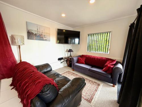 Cosy Raglan Studio - Walk to Beach and Village - Roberts St - Studio Downstairs, Раглан (фото 8)