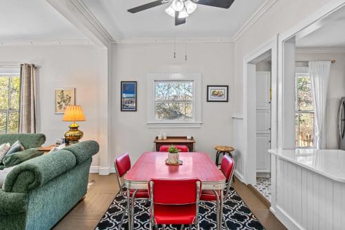 Lenoir Cottage with covered patio and fire pit! home - main image