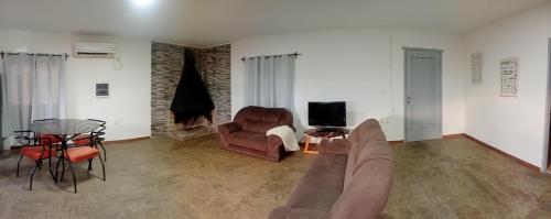 Casa amueblada a 3 kilómetros de Mercedes, Soriano (Casa amueblada a 3 kilometros de Mercedes, Soriano) in Mercedes