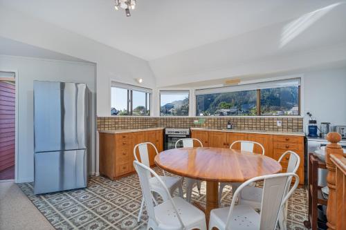 外部景觀, Beachfront Landing - Pauanui Holiday Home in 帕瓦努伊