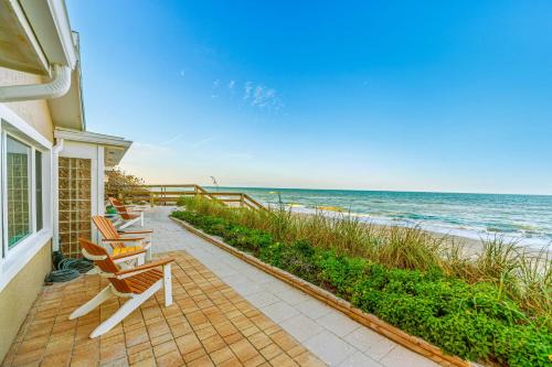 Iekārtas, 3435 S Highway A1A in Melburnas pludmale (FL)