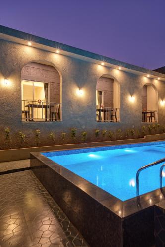 Breeze Resort Panhala , Swimming Pool, Just 5 Minutes From Panhala! in Panhala