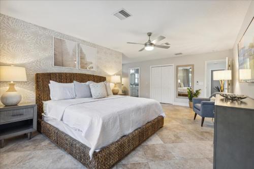 120 E Park Ln in Cocoa Beach, USA