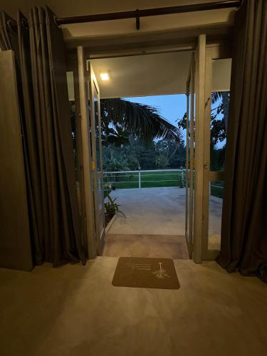 DSB Leafline Villa - image 5