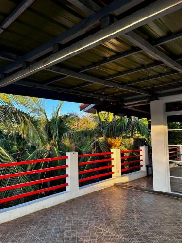 Balkons/terase, KNB West Villa Inn by SMS Hospitality in Bolinao