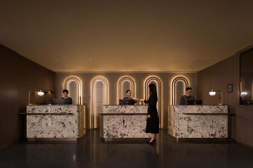Atour Hotel Shanghai Bund Land Plaza - image 3