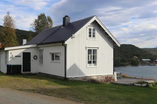 A szálláshely kívülről, Cabin in Mestervik in Meistervik