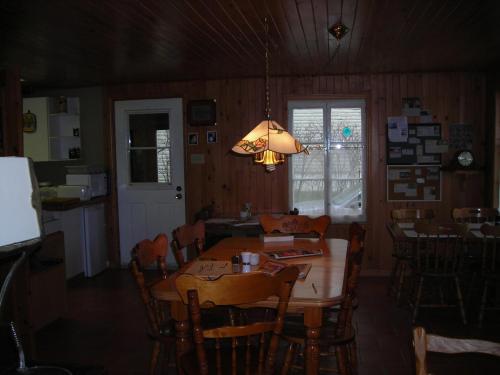 Gite des Hauteurs et Cafe de la place in St Zenon (QC)