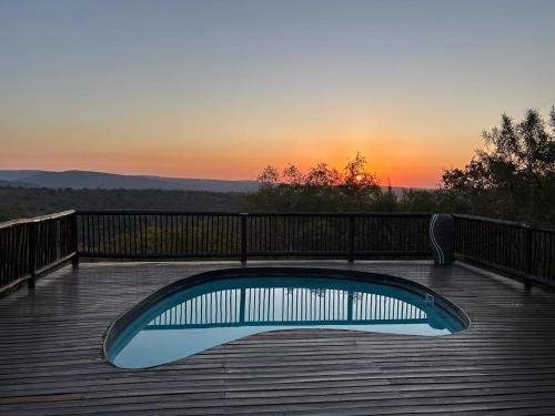 Peldbaseins, Luxury Villa at Elements Golf Course - Bela Bela in Waterberg Estate