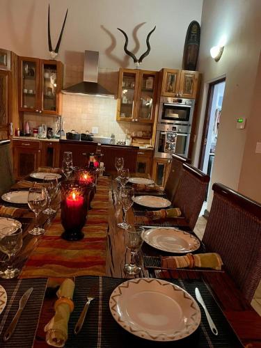 virtuve, Luxury Villa at Elements Golf Course - Bela Bela in Waterberg Estate