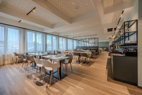 餐飲選擇, East Five Hotel Frankfurt Offenbach in 奧芬巴赫