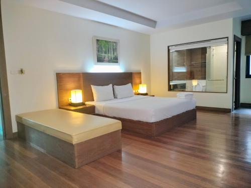 Baan Saikao Plaza Hotel & Service Apartment Room Type - Deluxe Double Room