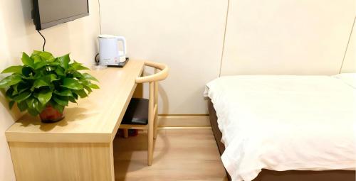 Baiyuan Hotel Changgang Baogang Avenue Metro Station Branch – Guangzhou (Canton), IA