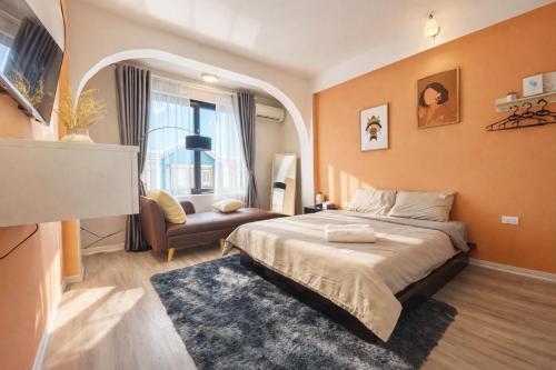 room detail thumbnail 0