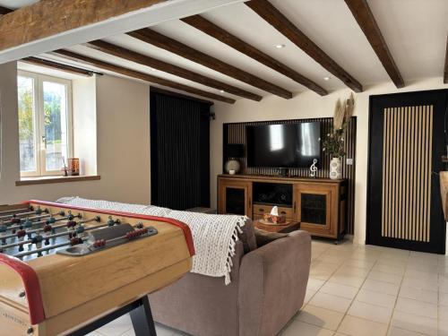 Gîte paisible à Estivareilles, piscine chauffée, animaux acceptés - FR-1-489-615 (Gite paisible a Estivareilles, piscine chauffee, animaux acceptes - FR-1-489-615) in Estivareilles